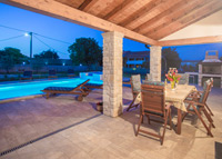 Beautiful Villa Medvidići Villa u Istri s bazenom za najam-eksterijer