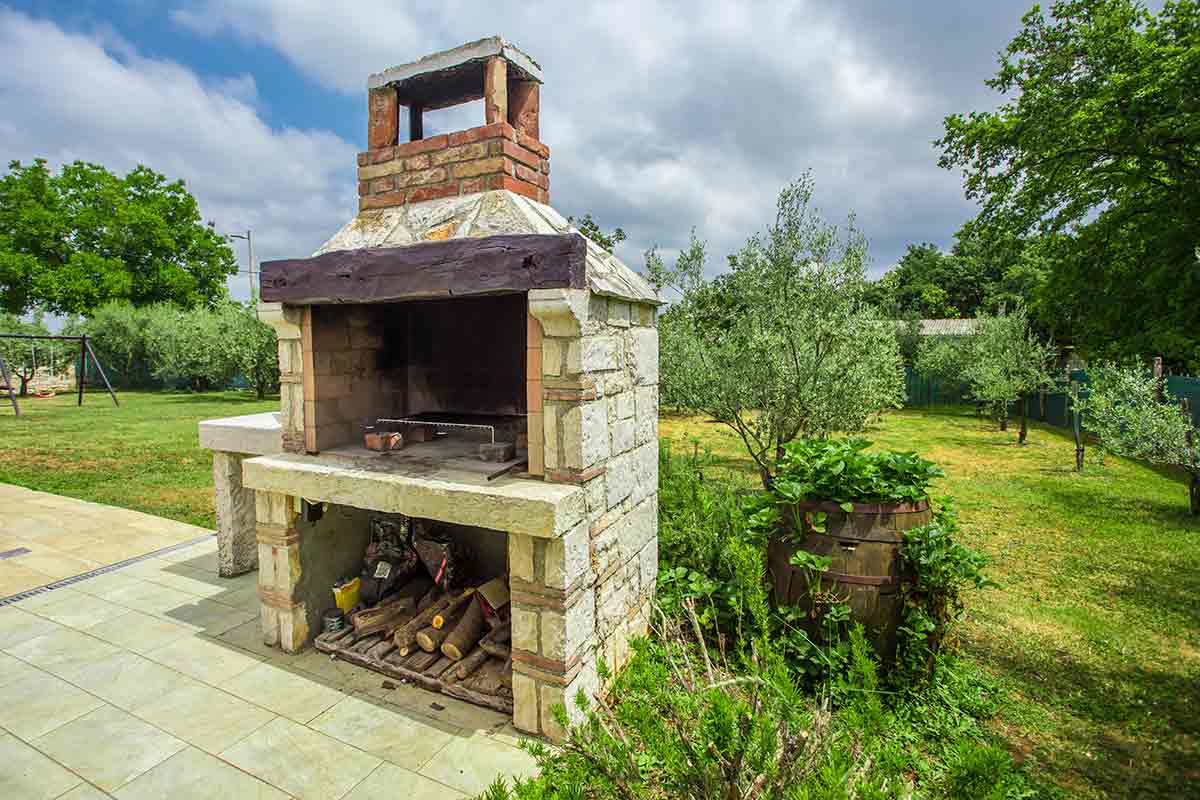 Beautiful Villa Medvidići Villa u Istri s bazenom za najam-roštilj